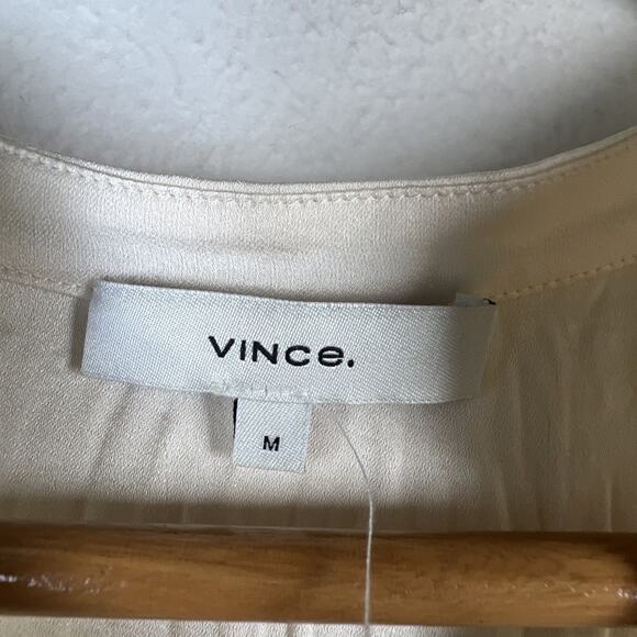 Vince Medium sleeveless career button front pleated top shirt New $275.00 NWT - Picture 4 of 10